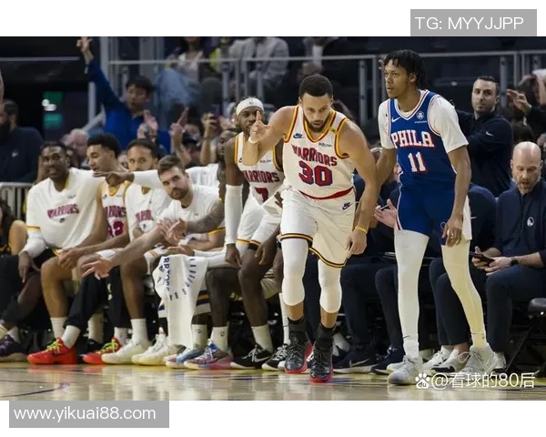 勇士与76人常规赛对决精彩回顾球星表现与战术分析全解析 勇士与76人常规赛对决精彩回顾球星表现与战术分析全解析