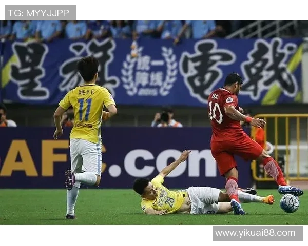 南京羽毛球队边路渗透战术解析与热点关注 南京羽毛球队边路渗透战术解析与热点关注