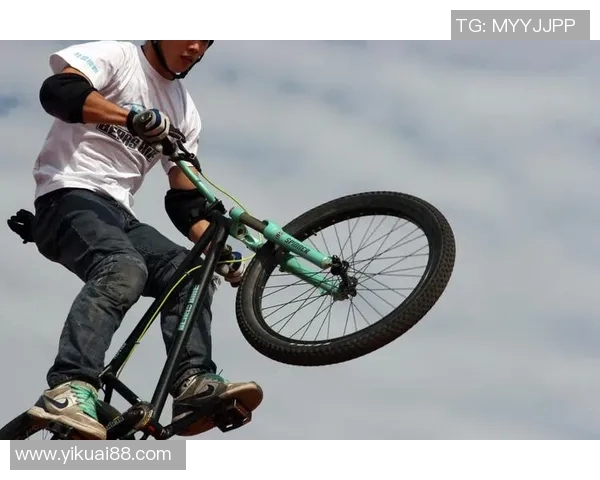 重庆极限运动队引领最新灵活性TOP10榜单展现极限运动魅力