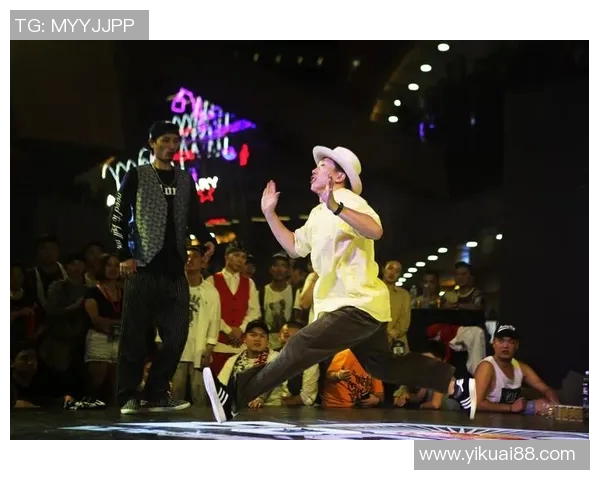 南京街舞队灵活性揭秘：街舞巨献带你领略舞动的魅力与激情