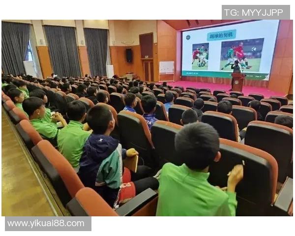 足球职业生涯规划与发展路径分析：从青训到职业联赛的成长历程与挑战