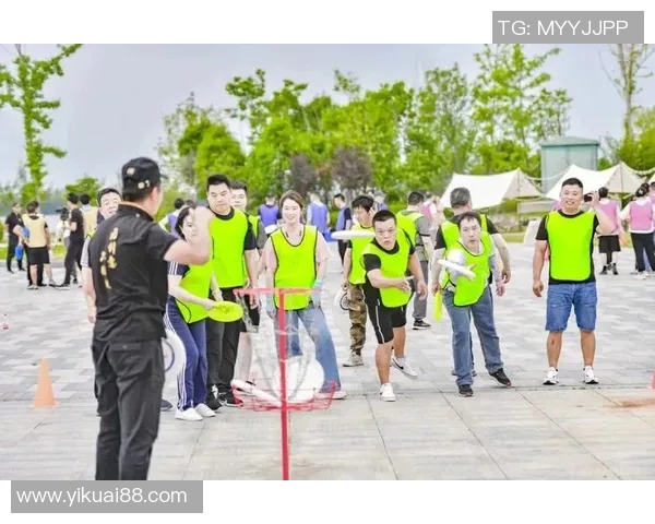 重庆飞盘队与杭州飞盘队比赛分析个人能力的深度复盘与对比